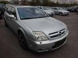 Silber Gebraucht 2004 Opel Signum Sport Kleinwagen | 950 € (Superpreis)