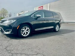 Schwarz Gebraucht 2019 Chrysler Pacifica Limited SUV | 27.999 € (Teuer)