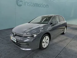 Grau Gebraucht 2024 VW Golf VIII Style Limousine | 31.630 € (Etwas zu teuer)