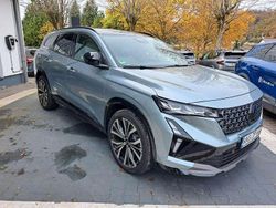 Grau Gebraucht 2025 Renault Espace Iconic SUV | 47.500 € (Teuer)