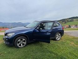 Blau Gebraucht 2013 BMW X1 Sport Line SUV | 9.700 € (Guter Preis)
