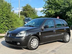 Schwarz Gebraucht 2003 Renault Clio II Limousine | 1.000 € (Guter Preis)