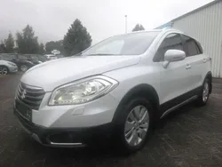 Weiß Gebraucht 2014 Suzuki SX4 S-Cross Comfort SUV | 10.699 € (Fairer Preis)