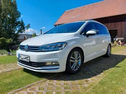 Weiß Gebraucht 2016 VW Touran Highline Van / Kleinbus | 15.500 € (Fairer Preis)