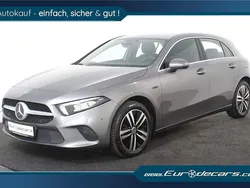 Grau Gebraucht 2021 Mercedes A250 Limousine | 23.850 € (Fairer Preis)