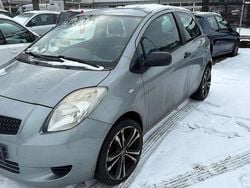 Grau Gebraucht 2008 Toyota Yaris Sol Limousine | 950 € (Superpreis)