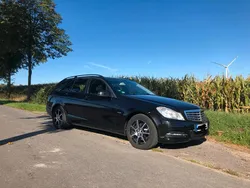 Schwarz Gebraucht 2011 Mercedes C220 Kombi | 7.450 € (Fairer Preis)
