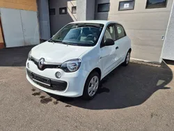 Weiß Gebraucht 2017 Renault Twingo Life Kleinwagen | 5.790 € (Fairer Preis)