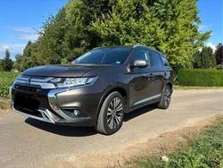 Braun Gebraucht 2019 Mitsubishi Outlander SUV | 16.000 € (Guter Preis)