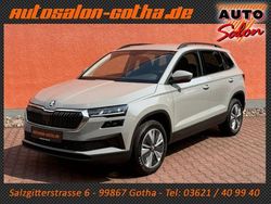 Grau Gebraucht 2024 Skoda Karoq Style SUV | 27.680 € (Guter Preis)