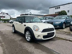Weiß Gebraucht 2012 Mini ONE Kleinwagen | 2.750 € (Superpreis)