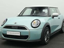 Grün Gebraucht 2024 Mini Cooper Favoured Kleinwagen | 24.708 € (Guter Preis)