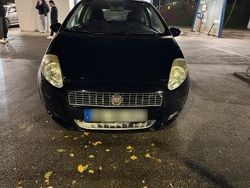 Blau Gebraucht 2009 Fiat Punto Kleinwagen | 2.000 € (Guter Preis)