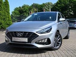 Silber Gebraucht 2023 Hyundai i30 Limousine | 16.590 € (Fairer Preis)