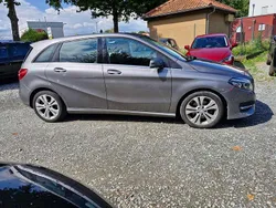 Grau Gebraucht 2015 Mercedes B200 Style Van / Kleinbus | 7.990 € (Guter Preis)