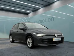 Grau Gebraucht 2024 VW Golf VIII Life Limousine | 27.827 € (Etwas zu teuer)