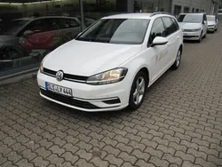 Weiß Gebraucht 2019 VW Golf VII Comfortline Kombi | 10.900 € (Fairer Preis)