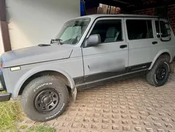 Grau Gebraucht 2018 Lada niva SUV | 13.500 €