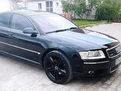 Schwarz Gebraucht 2004 Audi A8 Limousine | 6.500 €