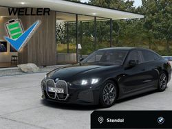 Black sapphire (schwarz) Gebraucht 2025 BMW i4 M Sport Limousine | 50.800 € (Superpreis)