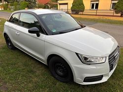 Weiß Gebraucht 2016 Audi A1 Sport Kleinwagen | 8.200 € (Fairer Preis)