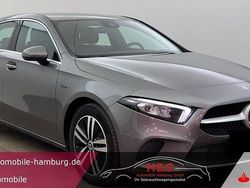 Schwarz Gebraucht 2020 Mercedes A250 AMG line Limousine | 22.900 € (Fairer Preis)