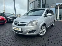 Silber Gebraucht 2009 Opel Zafira Innovation Van / Kleinbus | 2.499 € (Superpreis)