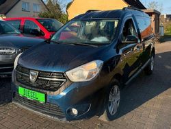 Blau Gebraucht 2019 Dacia Dokker Comfort Van / Kleinbus | 9.999 € (Fairer Preis)