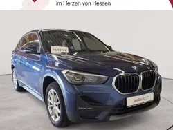 Phytonicblau metallic Gebraucht 2021 BMW X1 Performance SUV | 22.190 € (Superpreis)