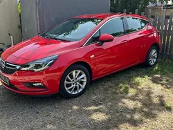 Rot Gebraucht 2016 Opel Astra Business Kleinwagen | 11.700 € (Etwas zu teuer)