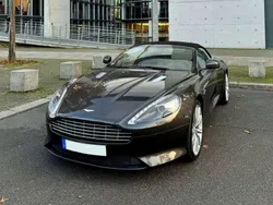 Grau Gebraucht 2011 Aston Martin Virage Cabrio | 91.750 €