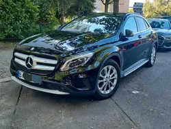 Schwarz Gebraucht 2016 Mercedes GLA180 SUV | 17.999 € (Fairer Preis)
