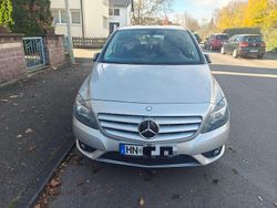 Silber Gebraucht 2012 Mercedes B180 Van / Kleinbus | 10.500 € (Fairer Preis)