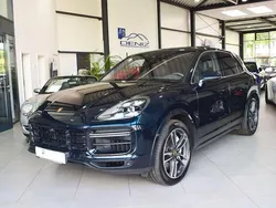 Blau Gebraucht 2019 Porsche Cayenne Turbo SUV | 53.899 €