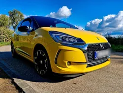 Gelb Gebraucht 2017 Citroën DS3 Sport Chic | 8.445 € (Guter Preis)