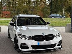 Weiß Gebraucht 2019 BMW 330 M Sport Limousine | 32.499 € (Etwas zu teuer)