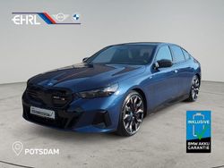 Blau Gebraucht 2024 BMW i5 Shadowline Limousine | 76.690 €
