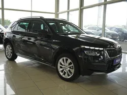 Schwarzmagic perleffekt (metallic) Gebraucht 2023 Skoda Kamiq Style SUV | 23.910 € (Guter Preis)