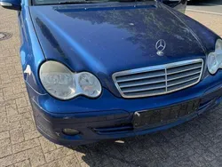 Blau Gebraucht 2006 Mercedes C200 Kombi | 1.900 €