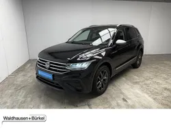 Deep black perleffekt Gebraucht 2022 VW Tiguan Allspace Life SUV | 32.950 € (Guter Preis)