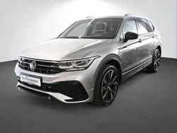 Silber Gebraucht 2023 VW Tiguan Allspace R-line SUV | 43.680 € (Teuer)
