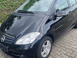 Schwarz Gebraucht 2011 Mercedes A180 Kleinwagen | 5.500 € (Guter Preis)