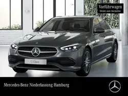Obsidianschwarz Gebraucht 2024 Mercedes C180 AMG Limousine | 40.800 € (Fairer Preis)