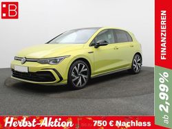 Gelb Gebraucht 2024 VW Golf VIII R-line Limousine | 29.450 € (Superpreis)