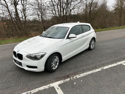 Weiß Gebraucht 2013 BMW 116 Kleinwagen | 7.200 € (Fairer Preis)
