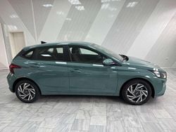 Mangrove green Neu 2025 Hyundai i20 Comfort Kleinwagen | 23.450 € (Etwas zu teuer)