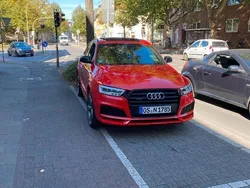 Rot Gebraucht 2017 Audi Q3 Sport SUV | 23.900 € (Etwas zu teuer)