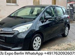 Schwarz Gebraucht 2013 Toyota Verso-S Van / Kleinbus | 4.350 € (Guter Preis)
