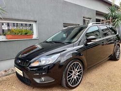 Schwarz Gebraucht 2009 Ford Focus Titanium Kombi | 6.699 € (Teuer)