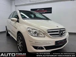 Weiß Gebraucht 2008 Mercedes B180 Van / Kleinbus | 3.750 € (Fairer Preis)